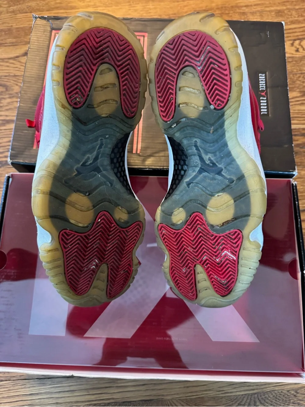 Jordan 11 Retro High Win Like '96 size 9